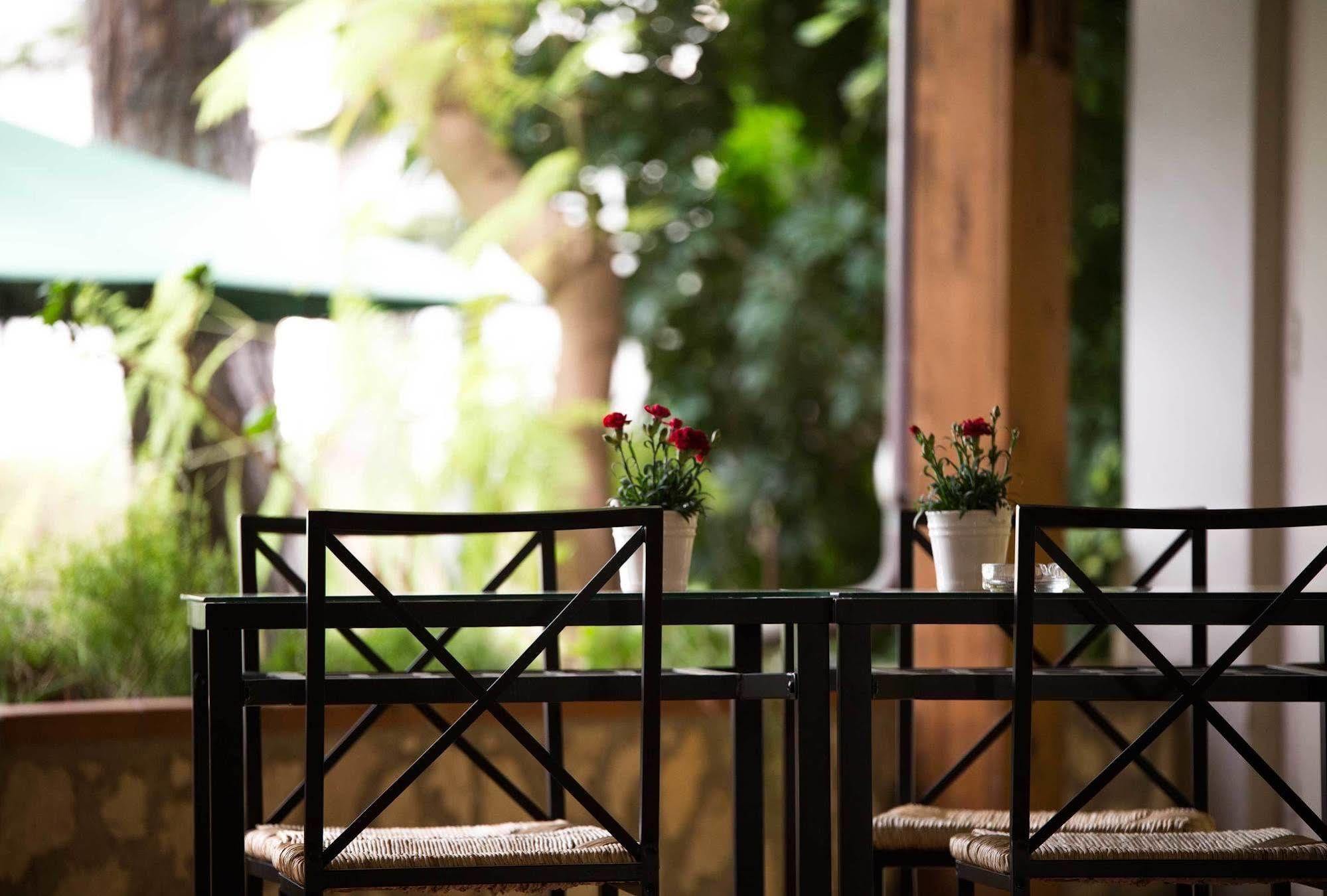 Park Hotel Latina Bagian luar foto